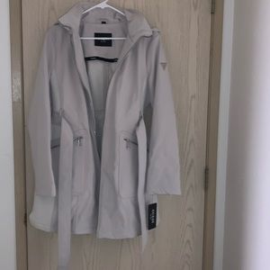 GUESS Softshell Coat– Casual, Transitional Jacket for Women, Fall to Winter